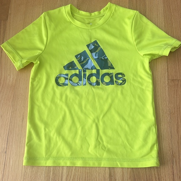 Adidas boy’s athletic set - Picture 3 of 3